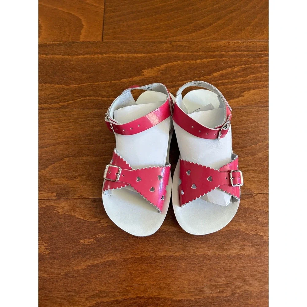 Salt Water Sandals Sweetheart Fuchsia Pink Patent Leather Little Girls NEW 11